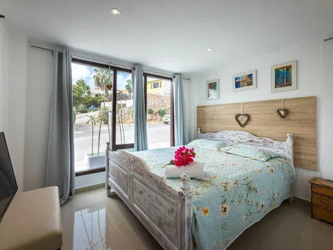 Lovely Rose Apartment photo 11