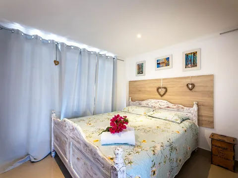 Lovely Rose Apartment photo 5